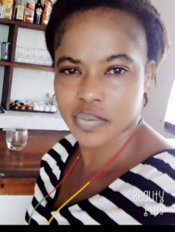 Profil de Doueu, une femme célibataire de 47 ans à Petit Abidjan-Youkou