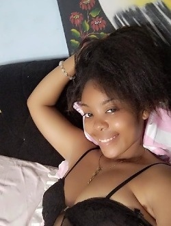 Profil de Hornella, une femme célibataire de 29 ans à Toamasina