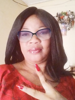 Profil de Laurecia, une femme célibataire de 33 ans à Ouagadougou