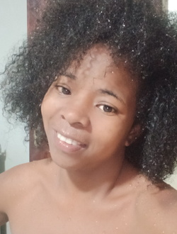 Profil de Erona, une femme célibataire de 22 ans à Sambava