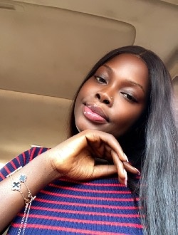 Profil de Precious Olubunmi, une femme célibataire de 26 ans à Lagos