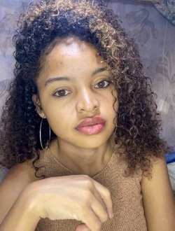 Profil de Dayah, une femme célibataire de 29 ans à Toamasina