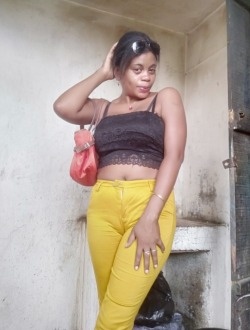 Profil de Sinah, une femme célibataire de 28 ans à Tanana Ambany