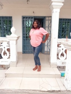Profil de Fralice Armelie, une femme célibataire de 36 ans à Pointe-Noire