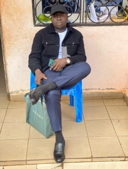 Profil de Phil, un homme célibataire de 23 ans à Bafoussam II