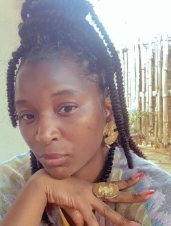 Profil de Lyly, une femme célibataire de 34 ans à Yaoundé