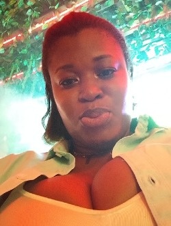 Profil de Moon, une femme célibataire de 28 ans à Yaoundé