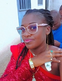 Profil de Aubry, une femme célibataire de 26 ans à Garoua