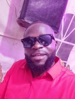 Profil de Franck, un homme célibataire de 36 ans à Yaoundé