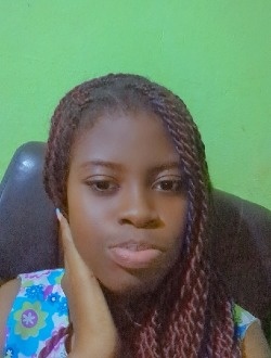 Profil de Dodo Manouchka, une femme célibataire de 20 ans à Yaoundé