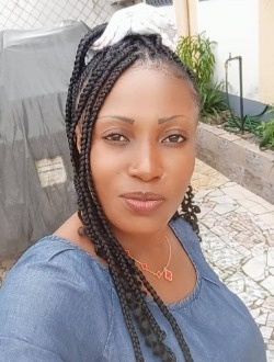 Profil de Sonia, une femme célibataire de 37 ans à Douala