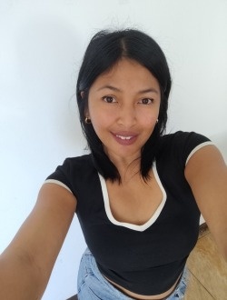 Profil de Ange, une femme célibataire de 18 ans à Beau Bassin-Rose Hill