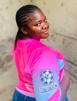 Profil de Laetitia, une femme célibataire de 24 ans à Douala
