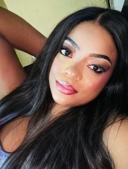 Profil de Dayana, une femme célibataire de 32 ans à Lika
