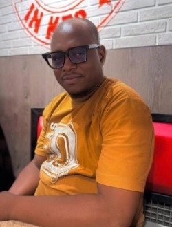 Profil de Youssouf, un homme célibataire de 45 ans à Genève