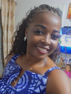 Profil de Laurencia, une femme célibataire de 42 ans à Yaoundé