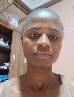 Profil de Rachelle, une femme célibataire de 24 ans à Abidjan