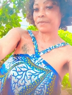 Profil de Anie, une femme célibataire de 54 ans à Yaoundé