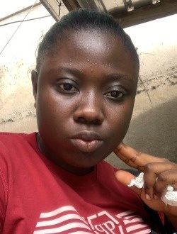 Profil de Stella, une femme célibataire de 24 ans à Douala