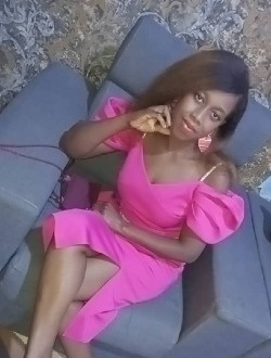 Profil de Anna, une femme célibataire de 41 ans à Thiès Nones