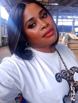 Profil de Ivana, une femme célibataire de 35 ans à Douala