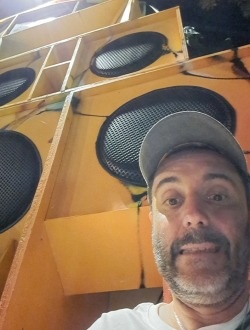 Profil de Laurent, un homme célibataire de 52 ans à Roussillon
