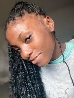 Profil de Samantha, une femme célibataire de 20 ans à Yaoundé