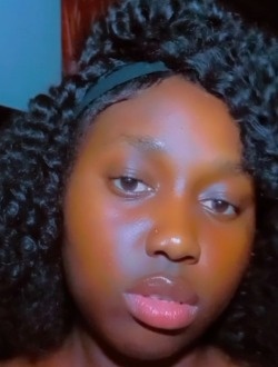 Profil de Coeure, une femme célibataire de 21 ans à Libreville