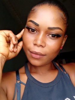 Profil de Flore, une femme célibataire de 27 ans à Dou-la-Poka
