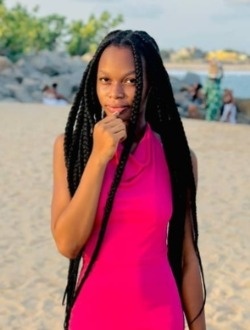 Profil de Ruth, une femme célibataire de 21 ans à Cotonou