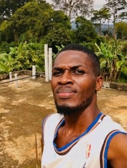 Profil de Krys, un homme célibataire de 33 ans à Yaoundé