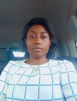 Profil de Lucienne, une femme célibataire de 30 ans à Abidjan