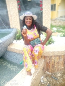 Profil de Lydie, une femme célibataire de 53 ans à Douala