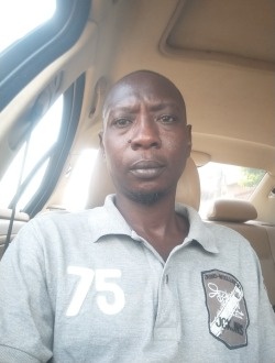 Profil de Ibrahim, un homme célibataire de 42 ans à Lomé