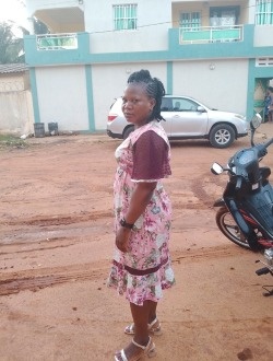 Profil de Bernadette, une femme célibataire de 35 ans à Lomé