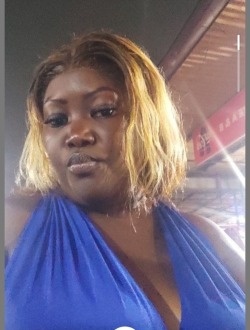Profil de Brita, une femme célibataire de 34 ans à Yaoundé