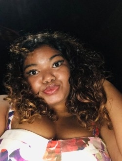 Profil de Jm, une femme célibataire de 23 ans à Antsiranana