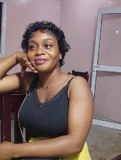 Profil de Sandy, une femme célibataire de 25 ans à Douala