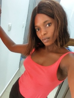 Profil de Carine, une femme célibataire de 24 ans à Aban