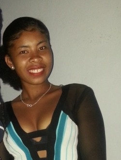 Profil de Oliviette, une femme célibataire de 27 ans à Antalaha