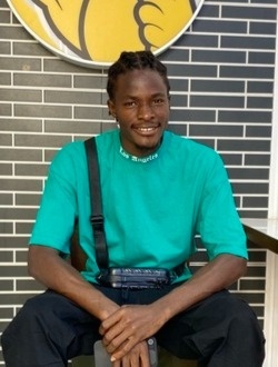 Profil de Joseph, un homme célibataire de 25 ans à Douala