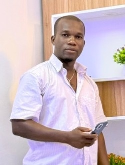 Profil de Rayane, un homme célibataire de 32 ans à Lomé