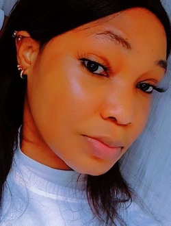 Profil de Camila Kira, une femme célibataire de 30 ans à Mbalouma-Pointe-Noire