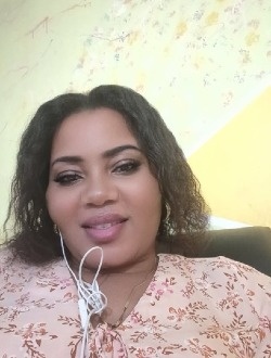 Profil de Rachella, une femme célibataire de 33 ans à Libreville