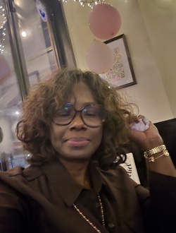 Profil de Celine, une femme célibataire de 51 ans à Paris