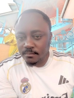 Profil de Mikael, un homme célibataire de 35 ans à Bessengué