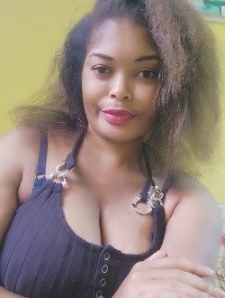 Profil de Sarianne, une femme célibataire de 37 ans à Yaoundé