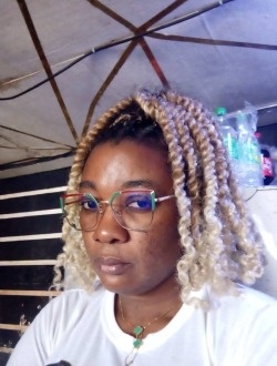 Profil de Nadine, une femme célibataire de 39 ans à Yaoundé