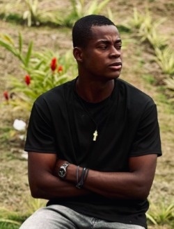 Profil de Osron, un homme célibataire de 27 ans à Libreville