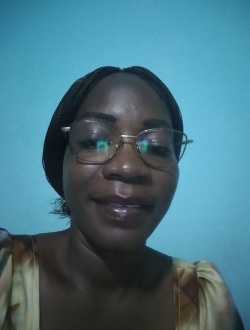 Profil de Farim, une femme célibataire de 41 ans à Patte d?Oie